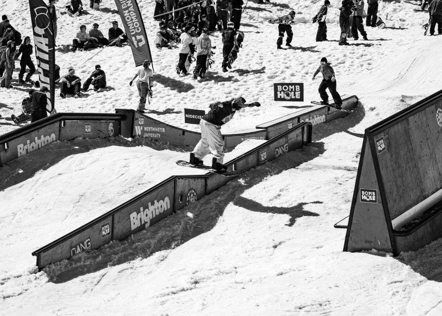 Bomb Hole Cup rail jam